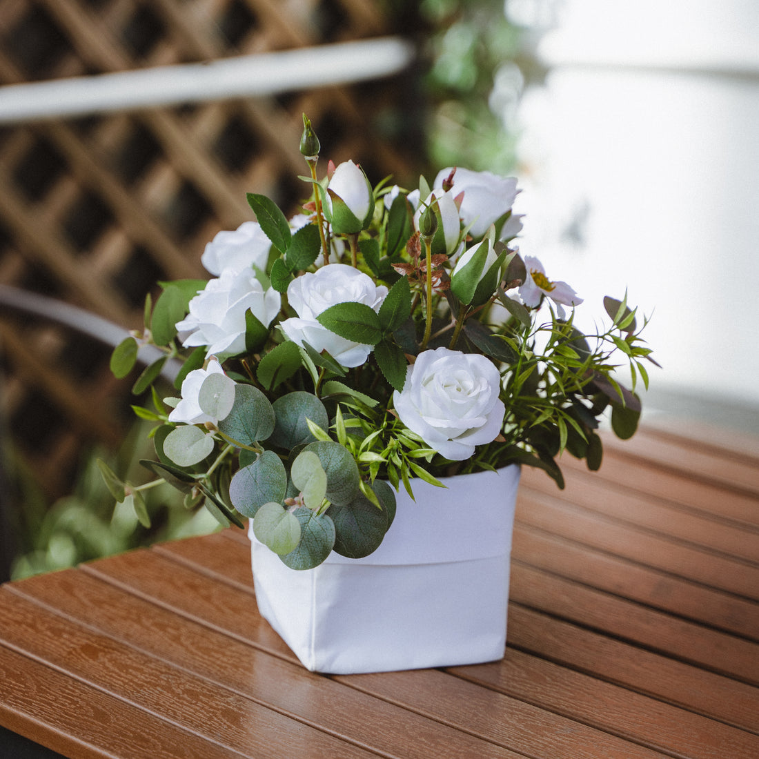 Flash Sale Artificial Spray Rose and Daisy Potted Plant