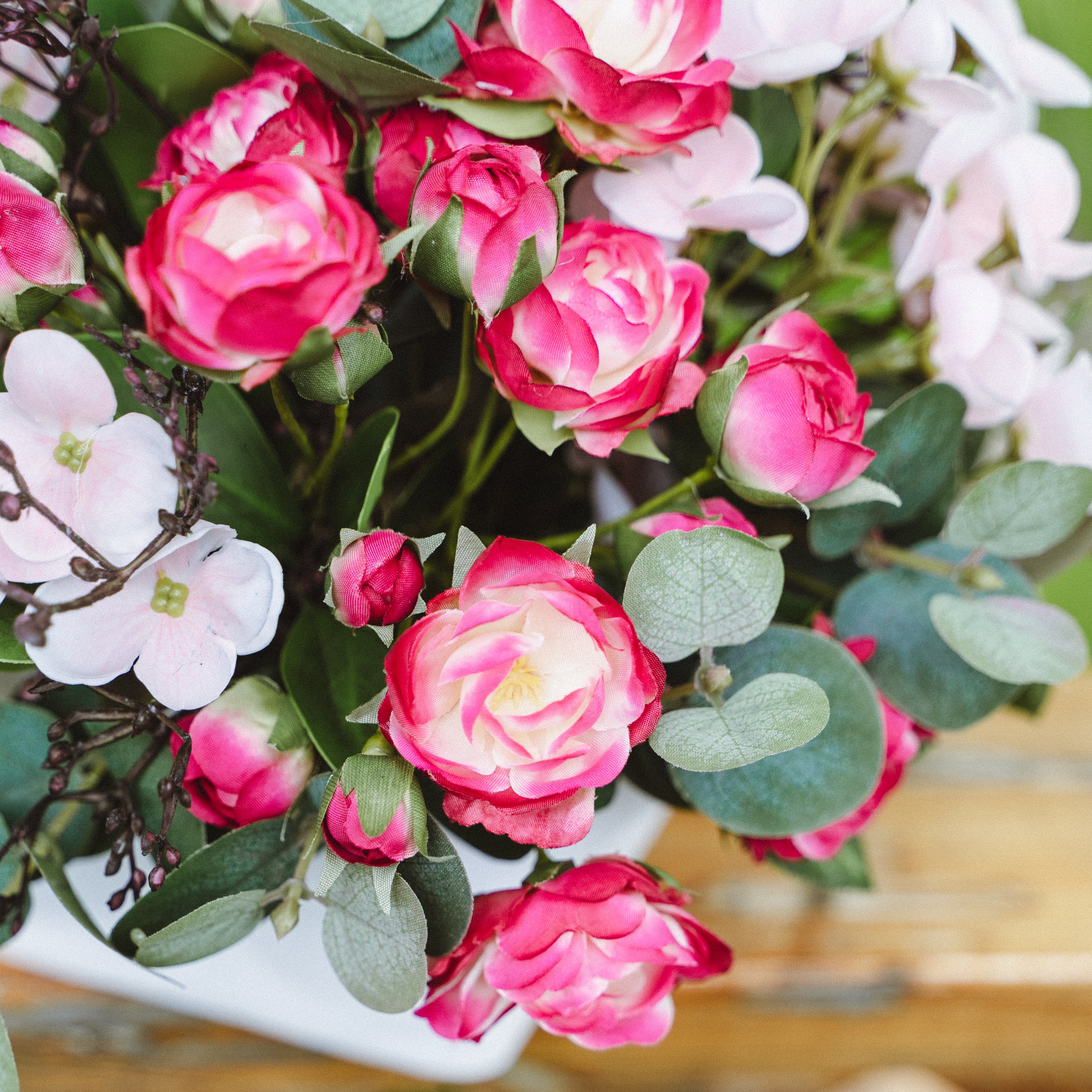 Artificial Spray Rose and Hydrangea in Plastic Pot – Indoor Tabletop Display